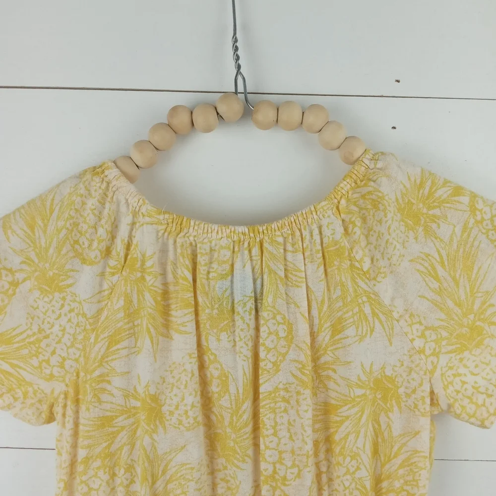 Old Navy girls 5T light yellow with pineapple design flowy romper